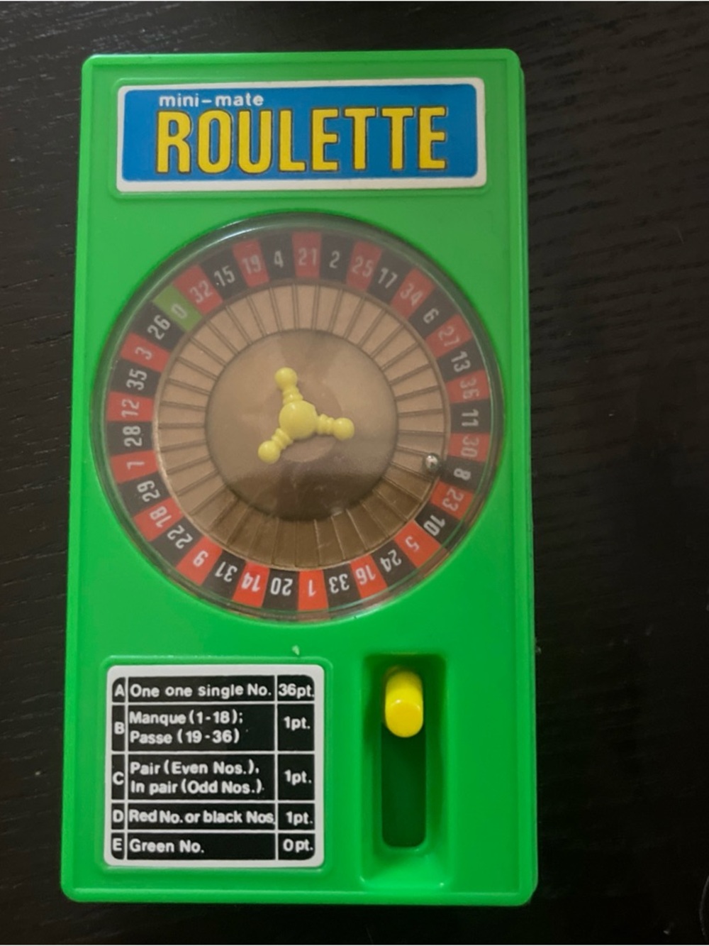 Bluebox Mini-Mate Roulette Handheld Game Collectible Casino Toy Singapore 1976